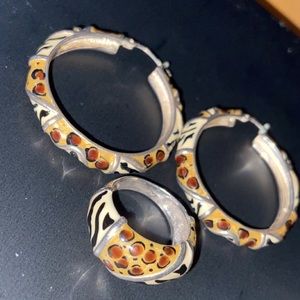 Animal print ring and earring set